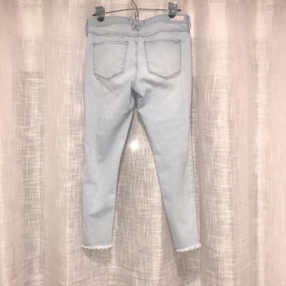 A&F Distressed Light Wash Cropped Skinny Jeans - Picture 2 of 6